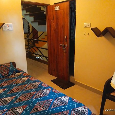 No Name Guesthouse アランボル エクステリア 写真